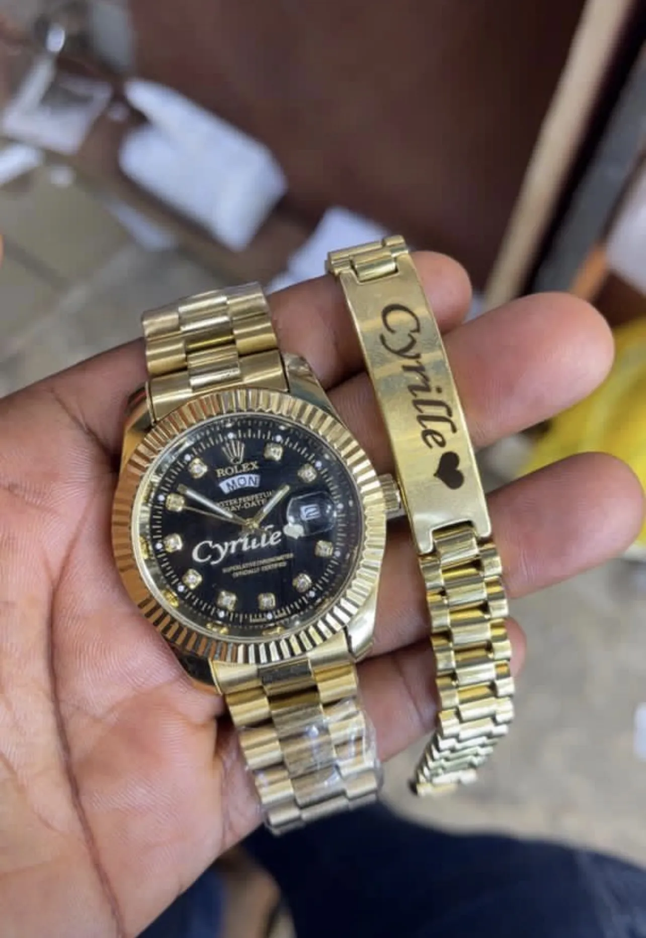 Gallery Photo 1 - Marketplace | Watches, Damas, Yaoundé, Cameroon | Clothing, Shoes, & Others  > Jewelry & Accessories