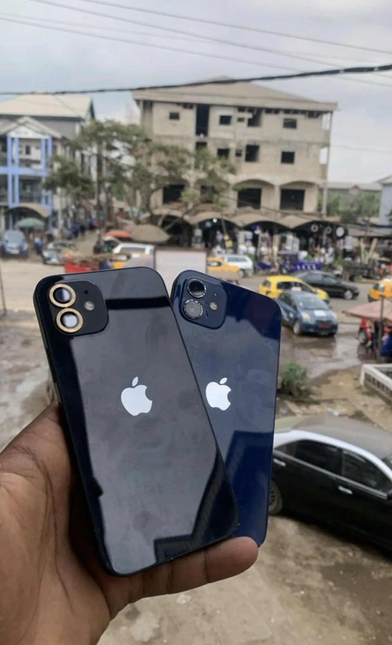 Gallery Photo 1 - Marketplace | Iphone Is W, Simbock, Yaoundé, Cameroon | Electronics & Media  > Cell phones & Accessories