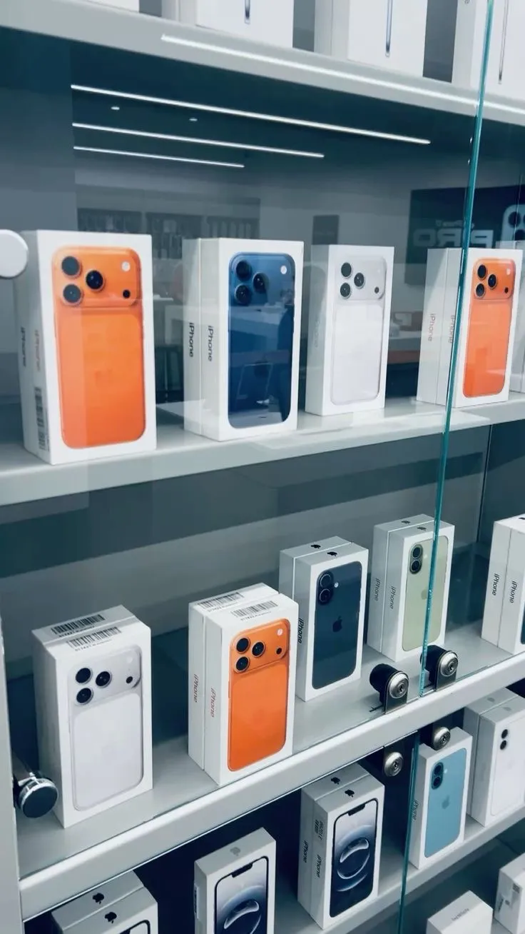 Gallery Photo 2 - Marketplace | Phones, Juvance, Yaoundé, Cameroon | Electronics & Media  > Cell phones & Accessories