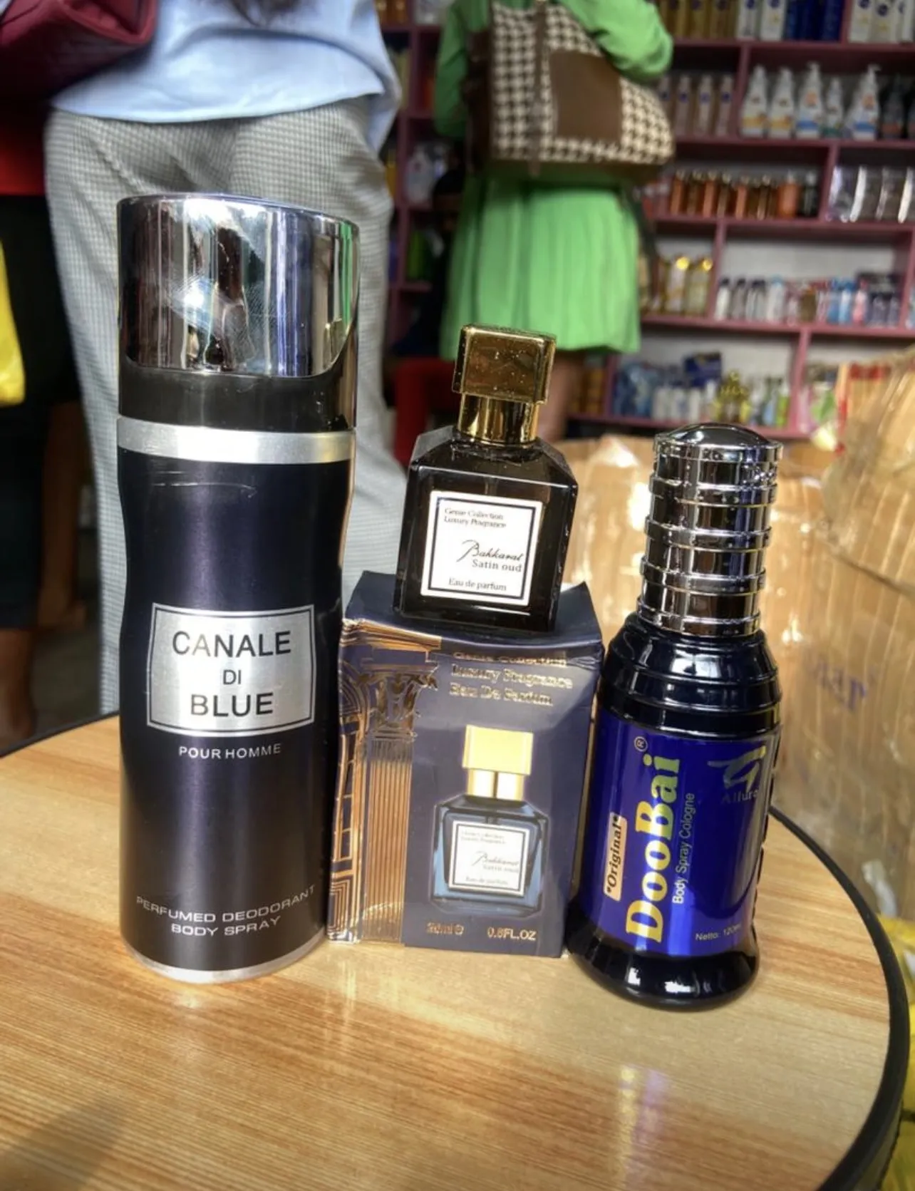 Main Photo - Marketplace | Perfumes, Simbock, Yaoundé, Cameroon | Health & Beauty  > Makeup & Cosmetics