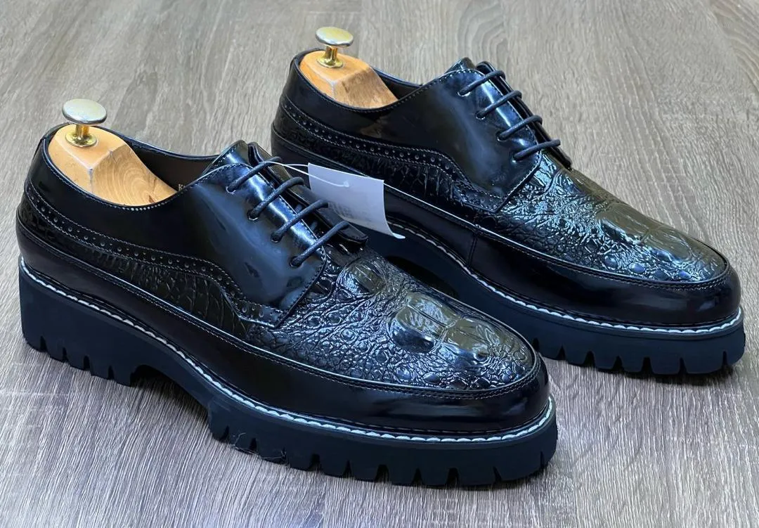 Main Photo - Marketplace | Paire Croco, Akwa-Douche, Douala, Cameroon | Clothing, Shoes, & Others  > Men's shoes