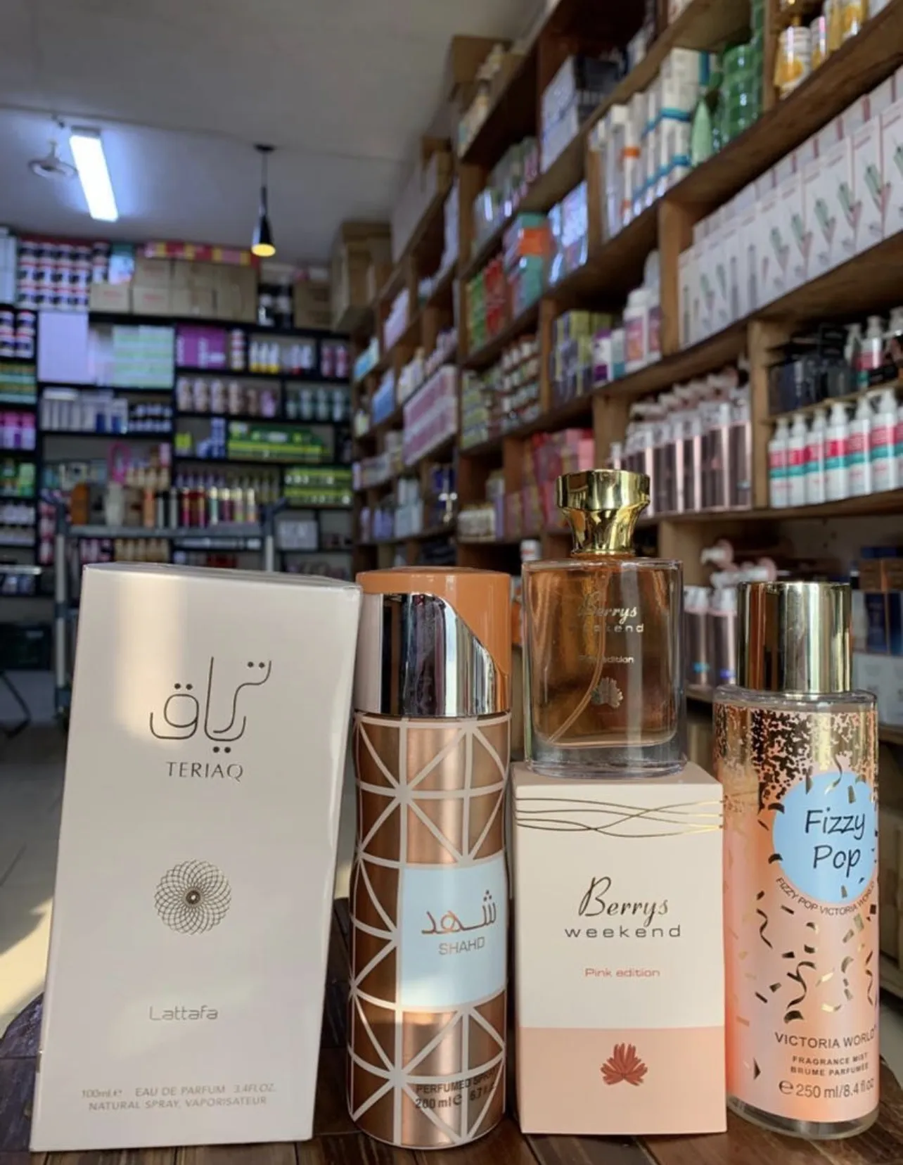 Gallery Photo 3 - Marketplace | Perfume, Biyemassi, Yaoundé, Cameroon | Health & Beauty  > Makeup & Cosmetics