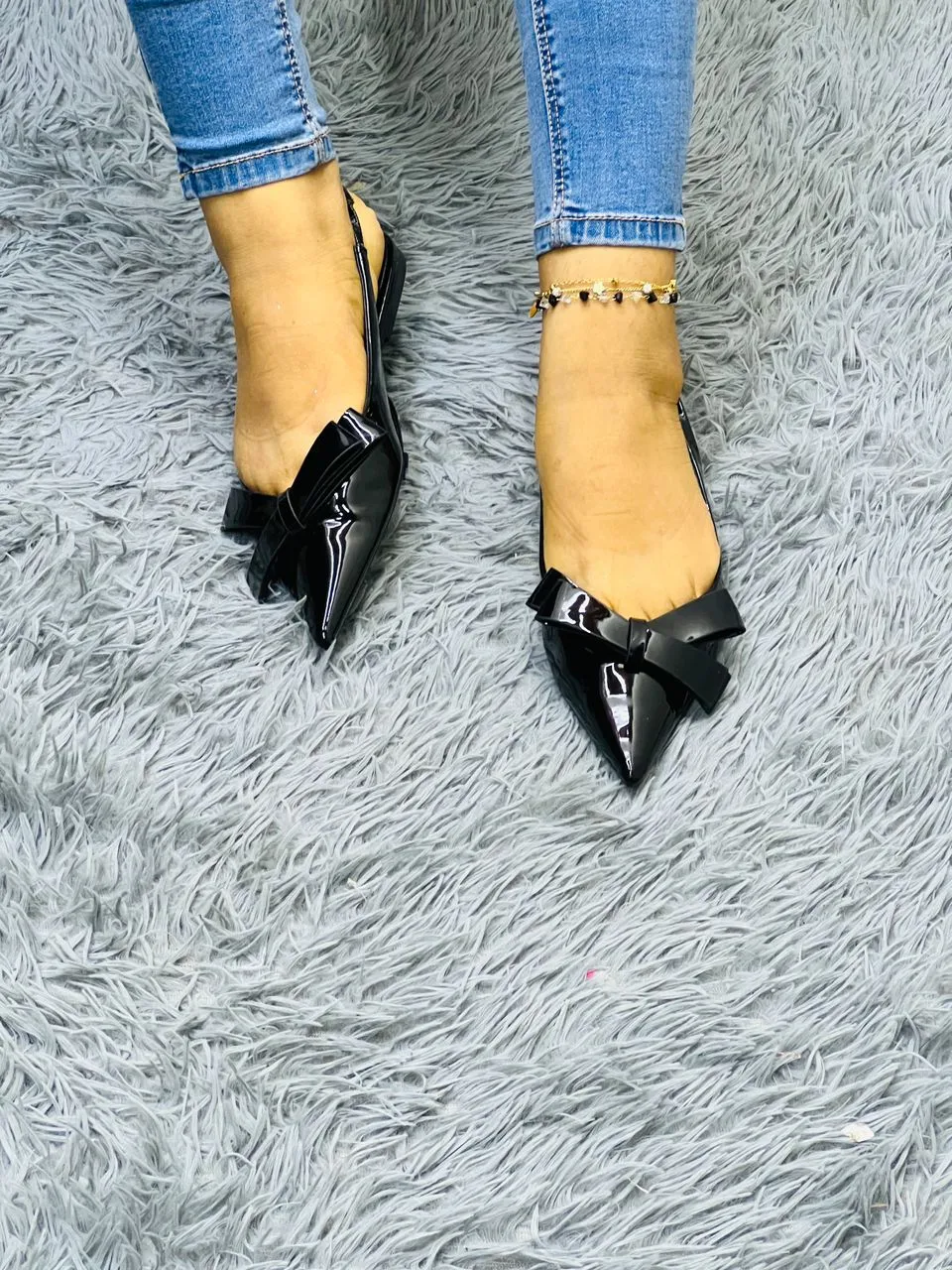 Main Photo - Marketplace | Talon Basse, Akwa-Douche, Douala, Cameroon | Clothing, Shoes, & Others  > Women's shoes