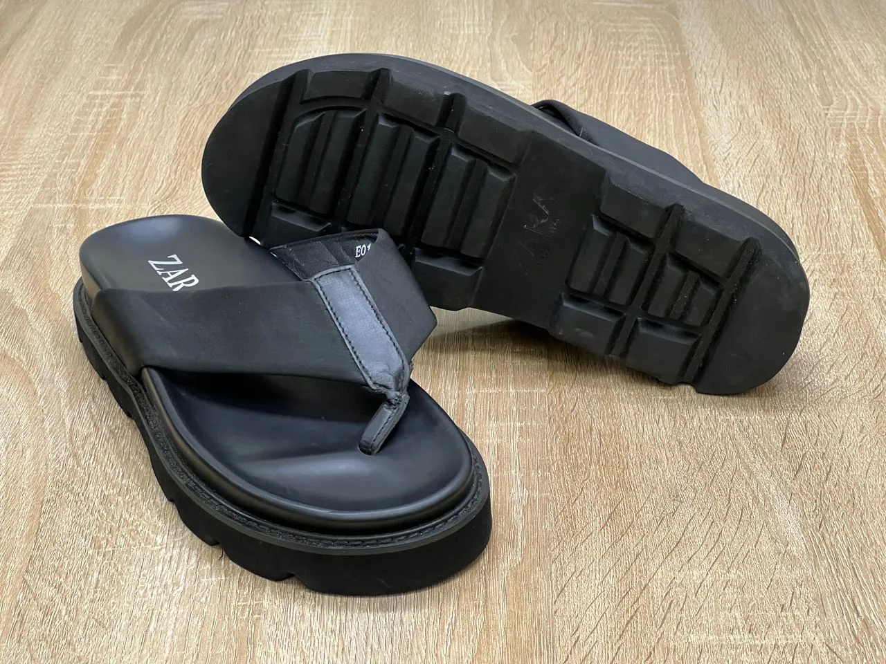 Gallery Photo 1 - Marketplace | Babouche Zara, Akwa-Douche, Douala, Cameroon | Clothing, Shoes, & Others  > Men's shoes