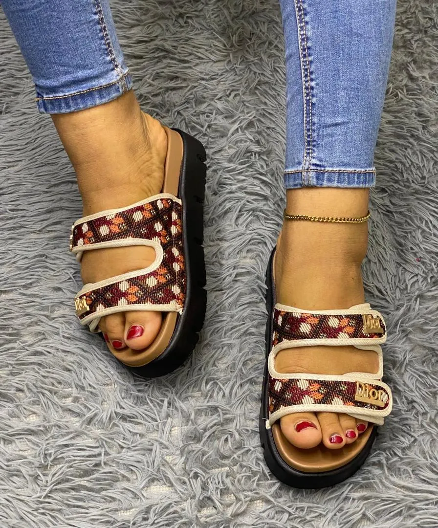 Gallery Photo 2 - Marketplace | Babouche Dior, Akwa-Douche, Douala, Cameroon | Clothing, Shoes, & Others  > Women's shoes