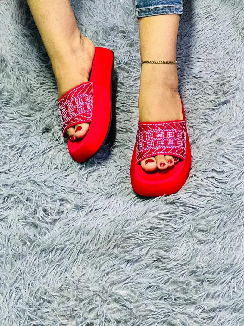 Main Photo - Marketplace | Babouche Grillage, Akwa-Douche, Douala, Cameroon | Clothing, Shoes, & Others 