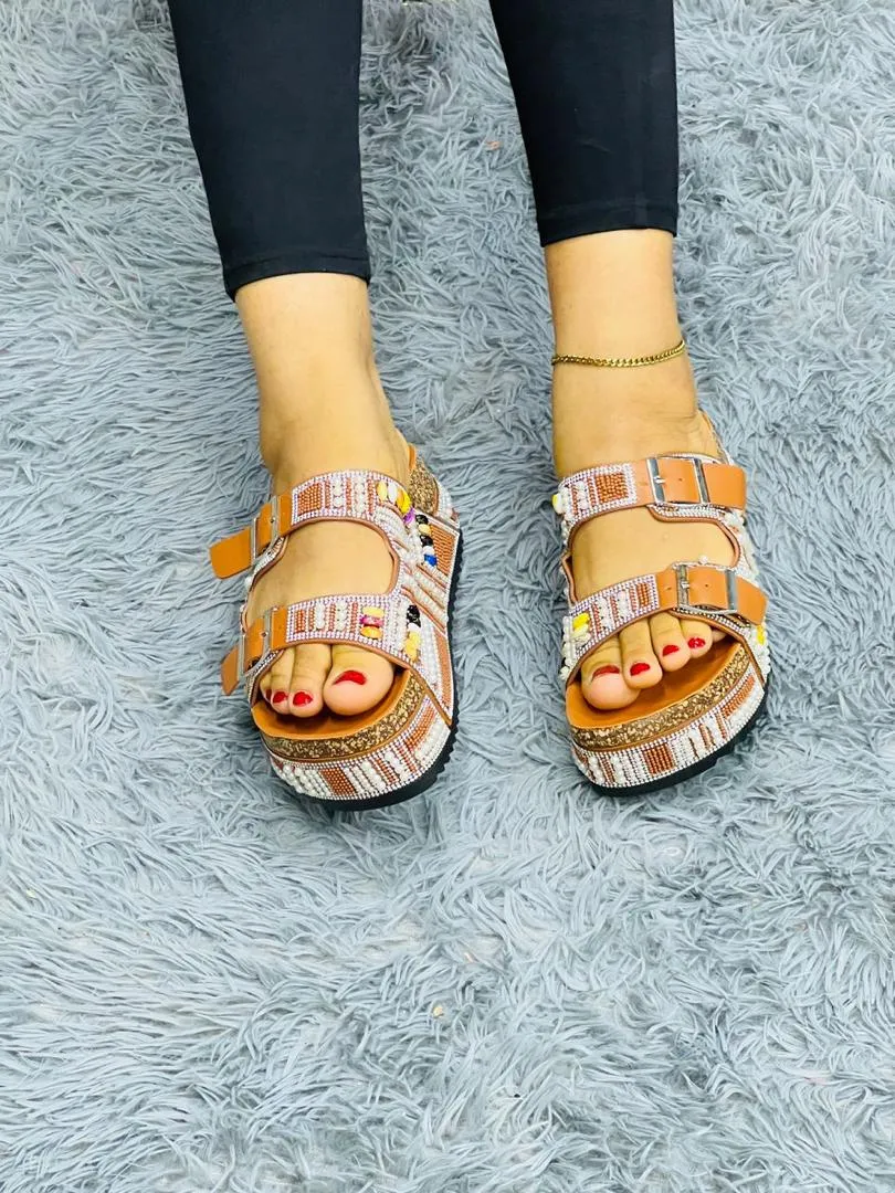 Gallery Photo 5 - Marketplace | Babouche Avec Perles, Akwa-Douche, Douala, Cameroon | Clothing, Shoes, & Others  > Women's shoes