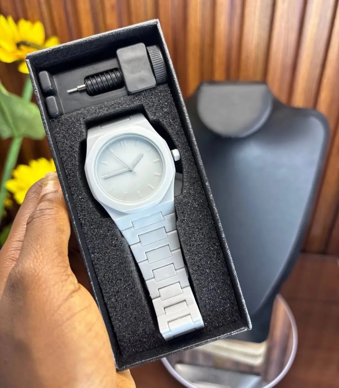 Gallery Photo 2 - Marketplace | Watches, Damas, Yaoundé, Cameroon | Clothing, Shoes, & Others  > Jewelry & Accessories