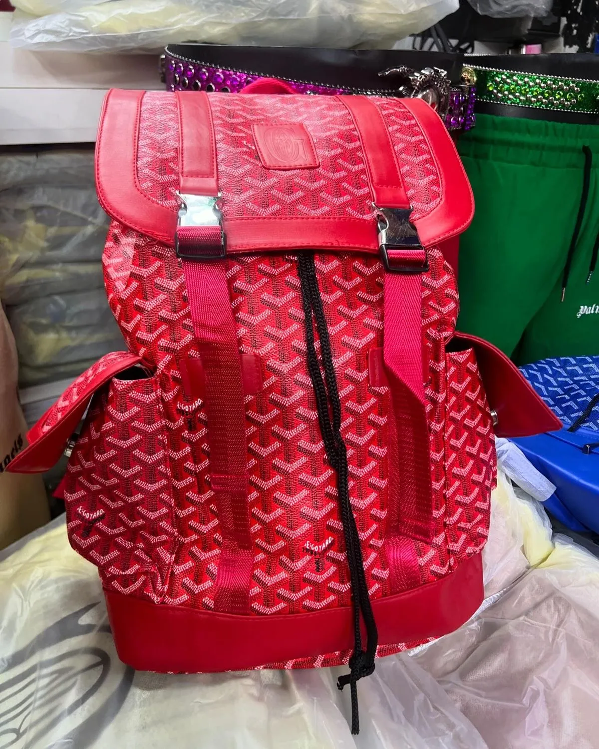 Gallery Photo 1 - Marketplace | School Bags, Melen, Yaoundé, Cameroon | General & Others  > All Other Items