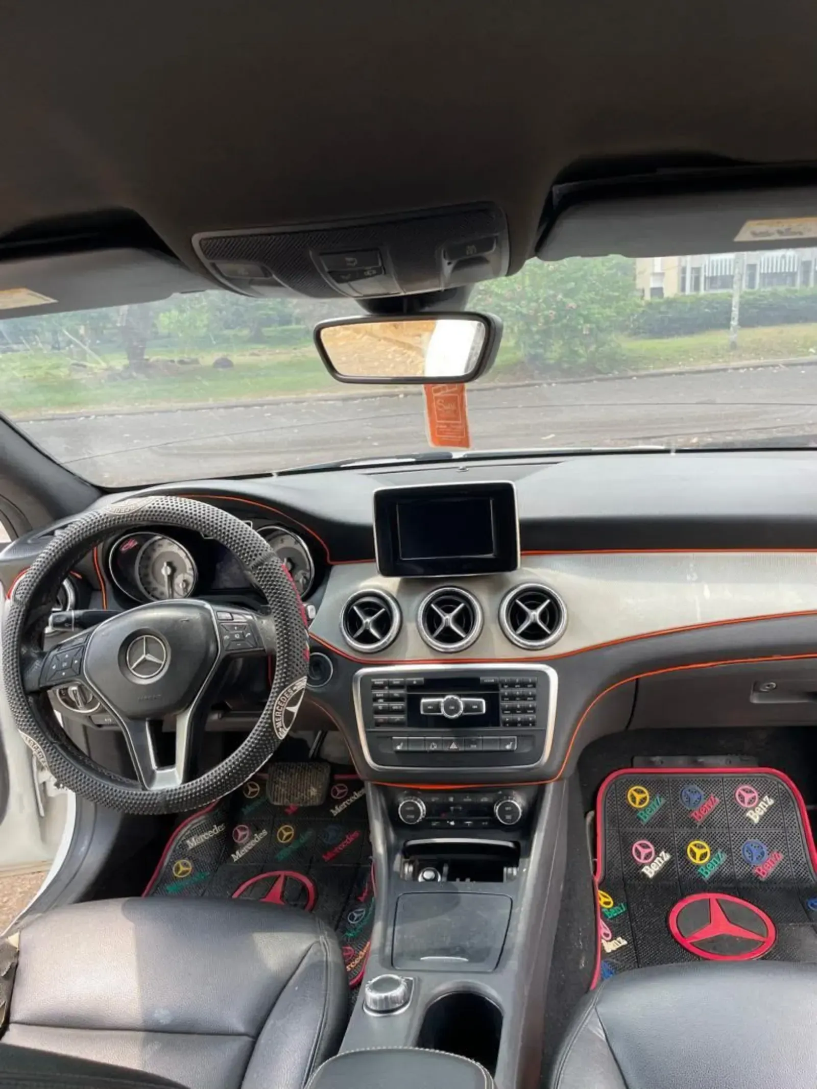 Gallery Photo 2 - Marketplace | Mercedes Benz Gla 250 2014, Molyko, Buea, Cameroon | Vehicles & motors  > Cars & Trucks
