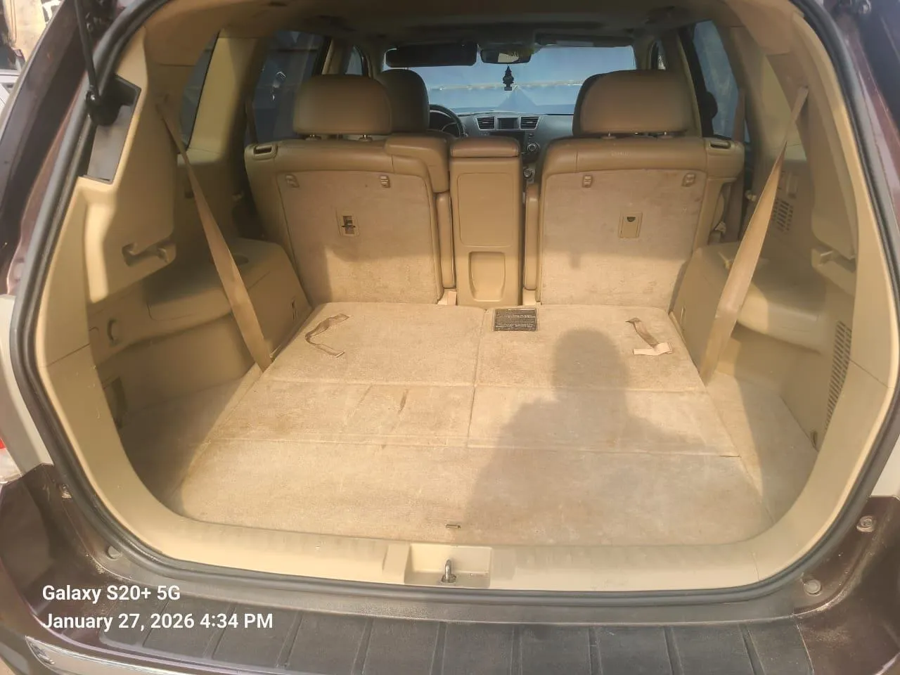 Gallery Photo 4 - Marketplace | Car For Sale – Clean & Powerful  Toyota Highlander 2013 Model, GRA, Buea, Cameroon | Vehicles & motors  > Cars & Trucks