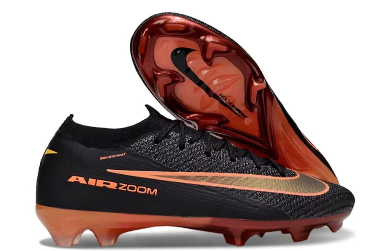 Gallery Photo 1 - Marketplace | Football Boots, Simbock, Yaoundé, Cameroon | Sports & Outdoors  > Football