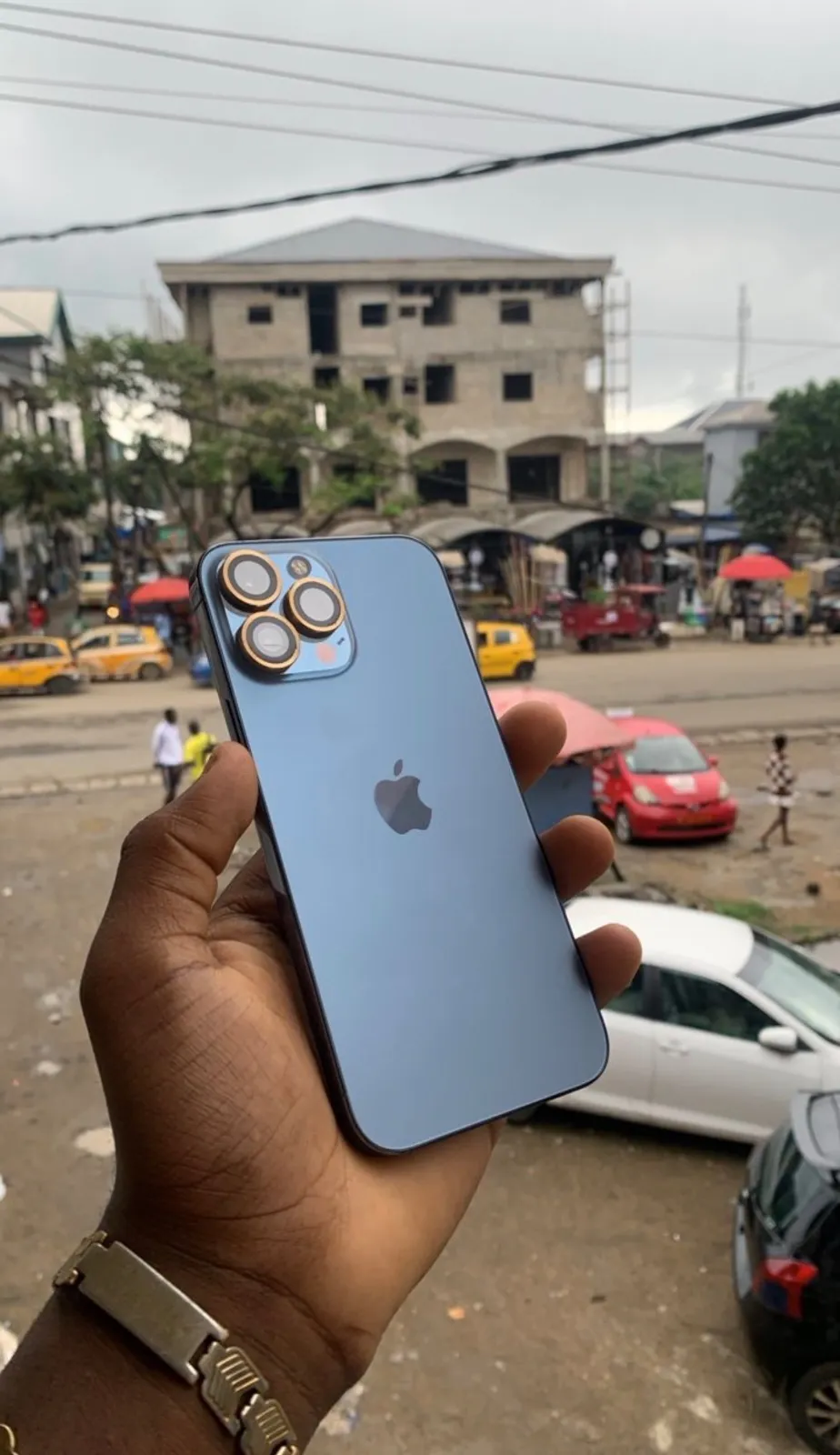 Gallery Photo 2 - Marketplace | Iphone 16+, Bastos, Yaoundé, Cameroon | Electronics & Media  > Cell phones & Accessories