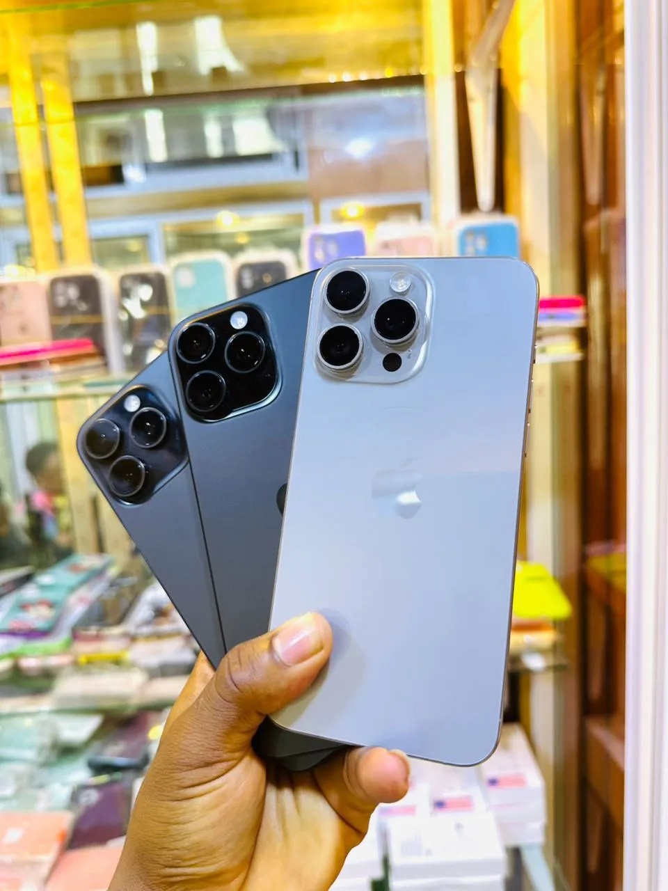 Main Photo - Marketplace | Iphone 15 Pro Max, Akwa-dubai, Douala, Cameroon | Electronics & Media  > Cell phones & Accessories