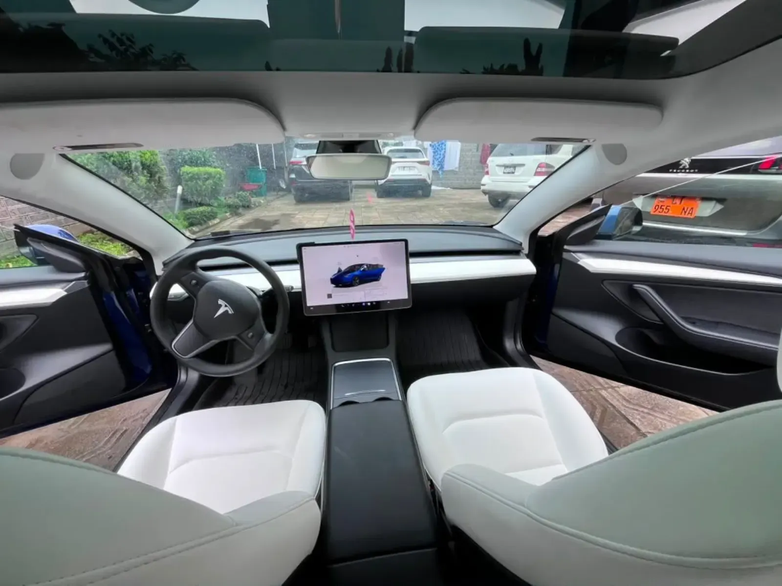 Gallery Photo 1 - Marketplace | Tesla Mode 3 2023, Molyko, Buea, Cameroon | Vehicles & motors  > Cars & Trucks