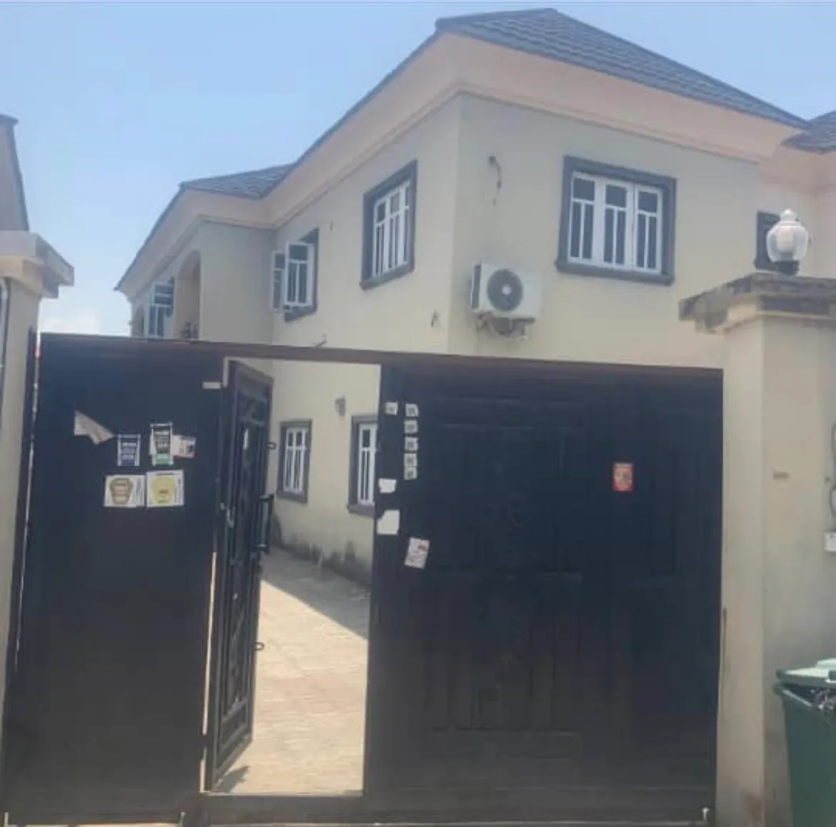 4Units Of 3Bedroom