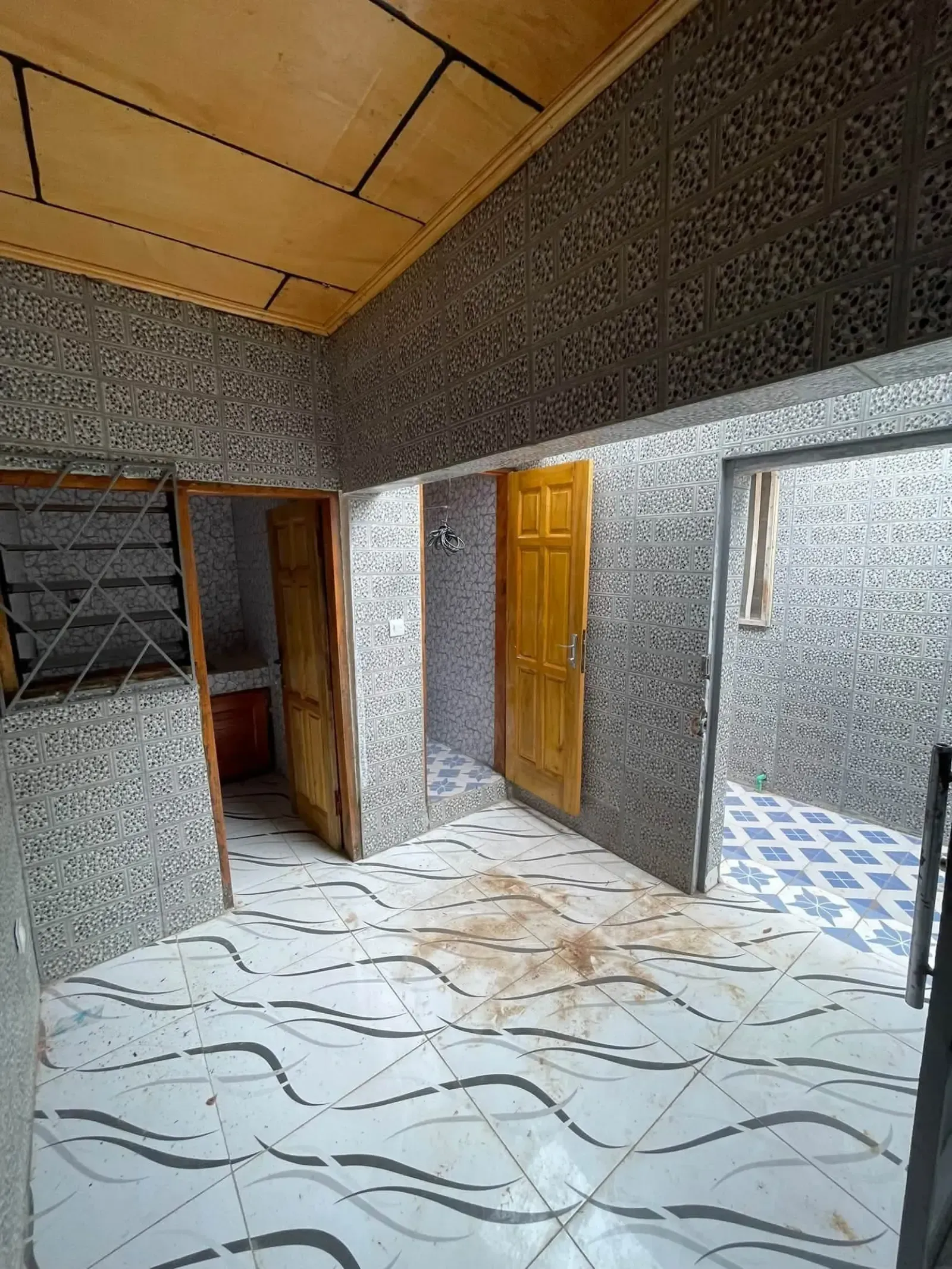 Main Photo - Real Estate | Apartment For Rent | Maison À Louer, Le collège enfants Jesus vers l'ancienne boulangerie, Libreville, Gabon
